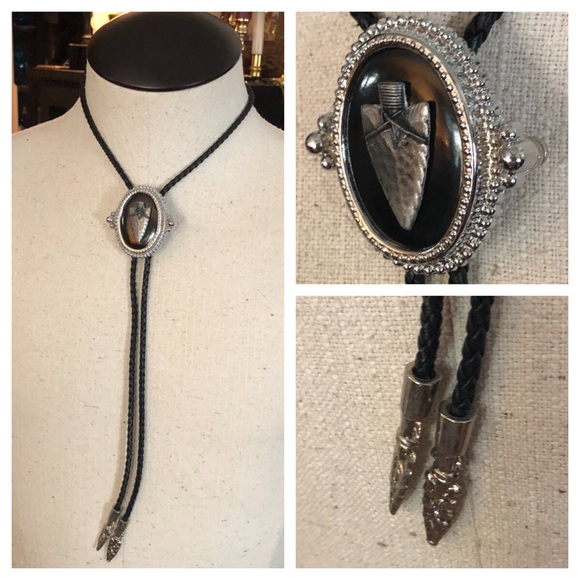 Other - NWOT Western Arrowhead Bolo Necktie Necklace